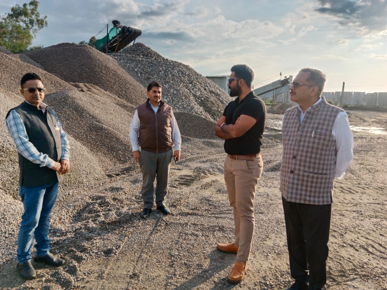 Strict action continues on illegal mining in Una, DC-SP conducted raids